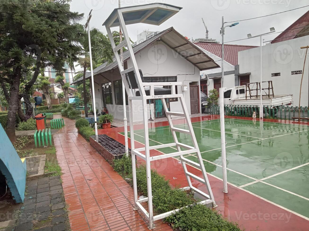 Badminton referee chair photo