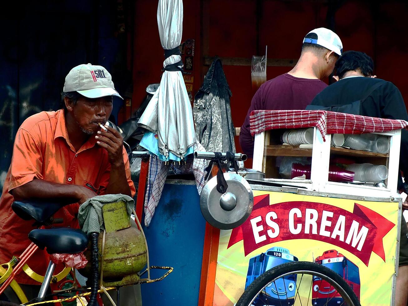 Surakarta City, Central Java, Indonesia, April 15, 2024. Notoharjo Market. The flea market is located on the outskirts of town, always busy with visitors in the morning. Buying and selling used goods photo