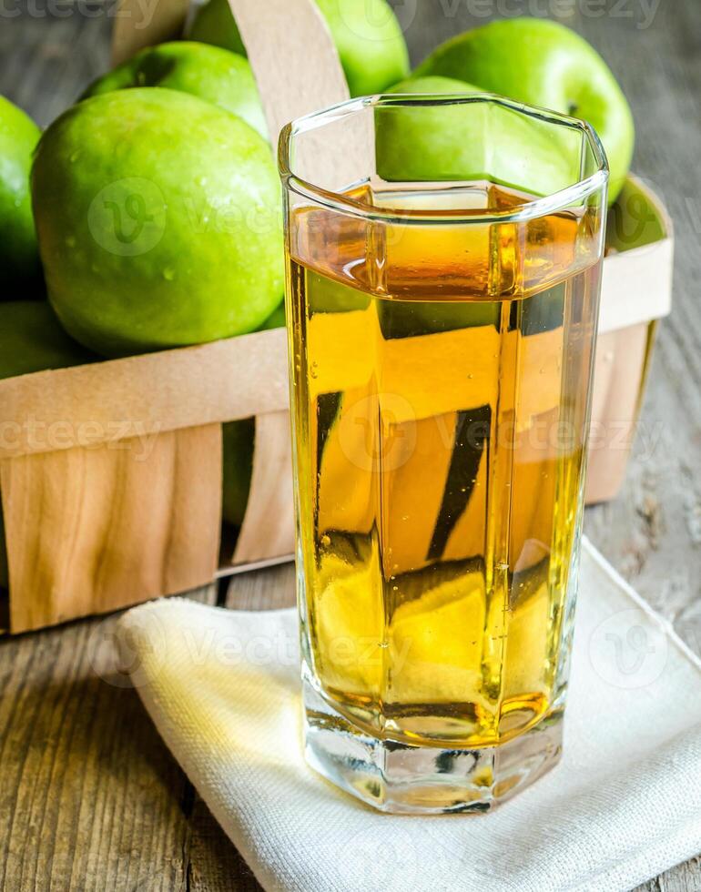 Apple juice with fresh apples photo