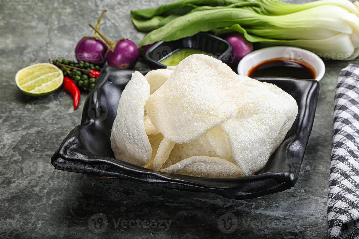 Vietnamese starter appetizer Crab chips 45778609 Stock Photo at Vecteezy