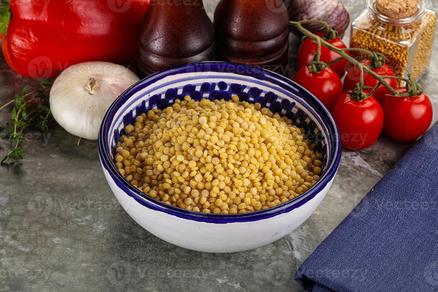 Dry ptitim heap in the bowl photo