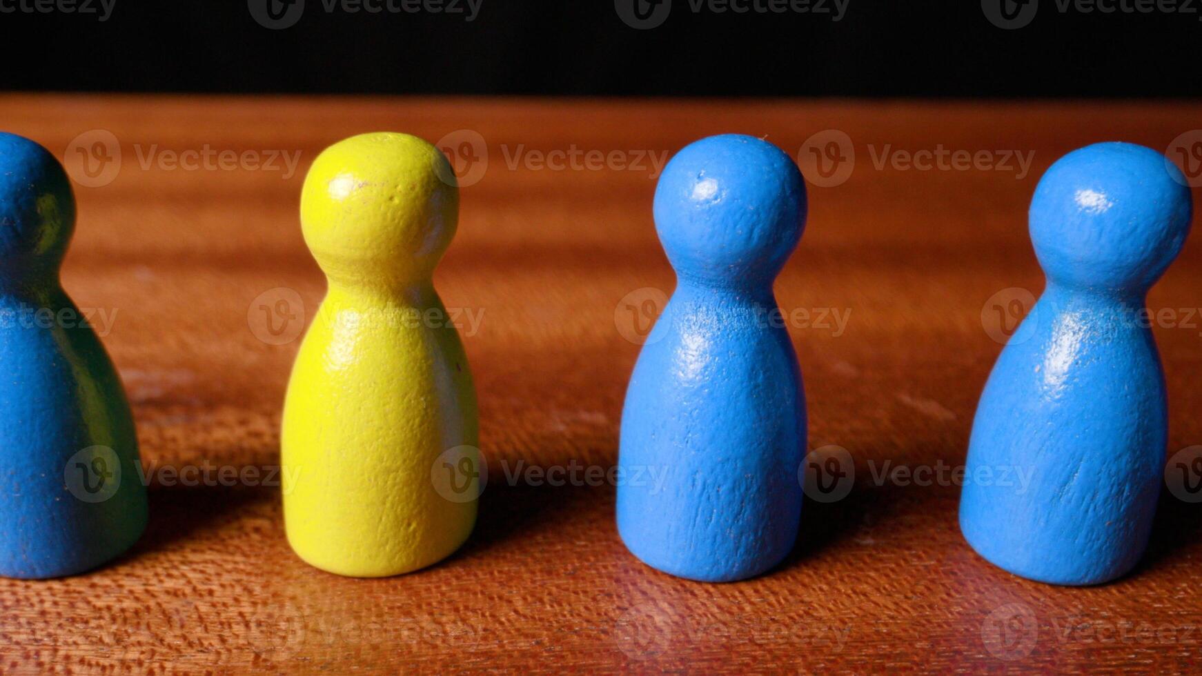 2 photo of best job candidate new employee search peg dolls figures