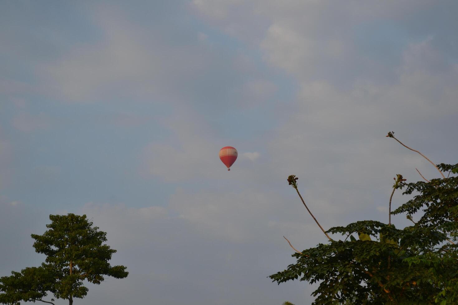 View of a low flying hot air balloon photo
