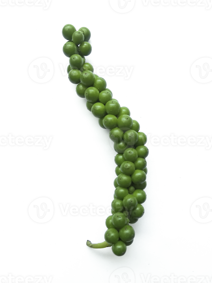 fresh green peppercorns, transparent background png