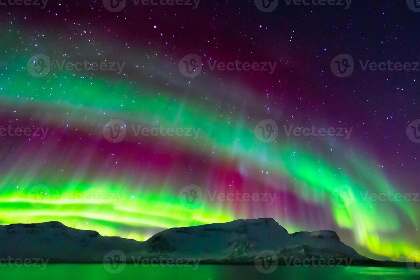 Beautiful Aurora Nature's Dazzling Light Show Paints the Night Sky with Magnificent Colors, Enthralling Spectators Worldwide in Awe photo