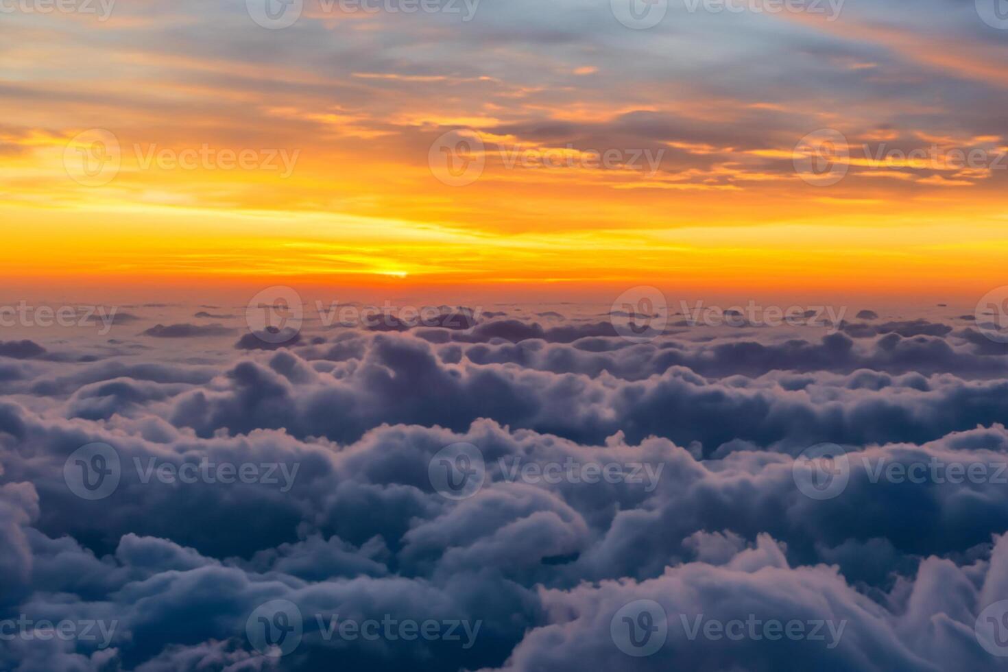 Beautiful Clouds Over the Mountains Create a Harmonious Atmosphere, Painting a Serene and Majestic Scene of Natural Beauty photo