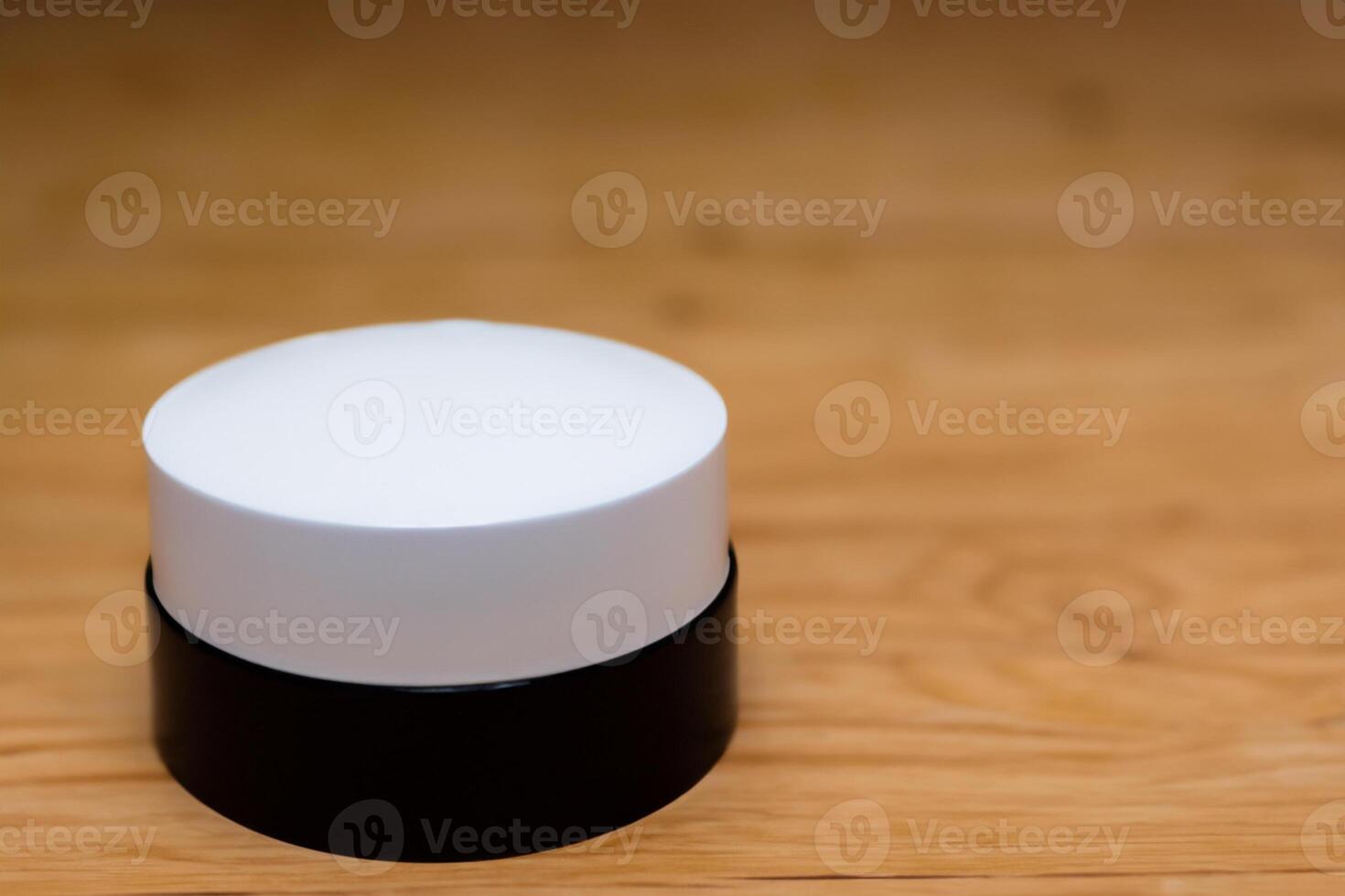 Glamorous Presentation Showcasing Beautiful Cosmetic Product Mockup, A Stunning Display of Elegance photo