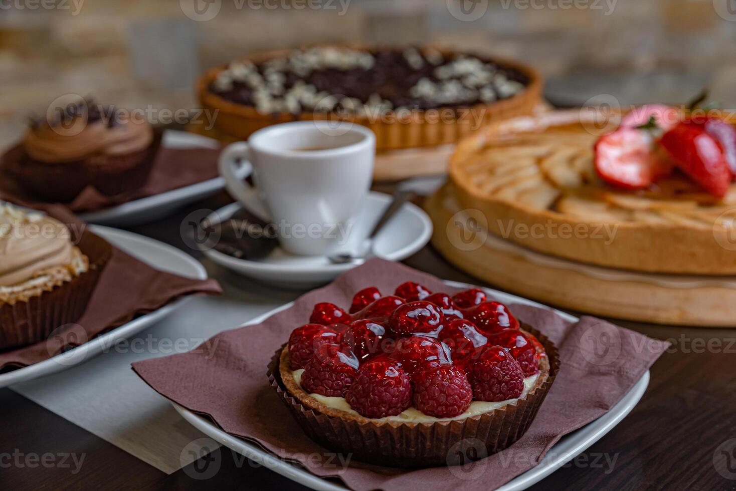 Breakfast tartlet with raspberries and espresso photo