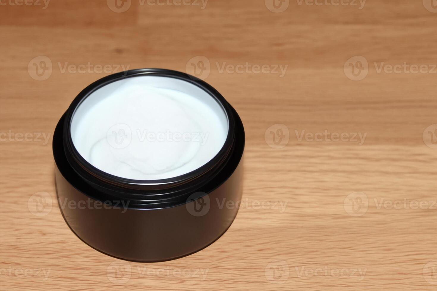 The beautiful photo captures the elegance of good cosmetic packaging for cream containers, highlighting future cosmetic innovations with sleek, modern designs.