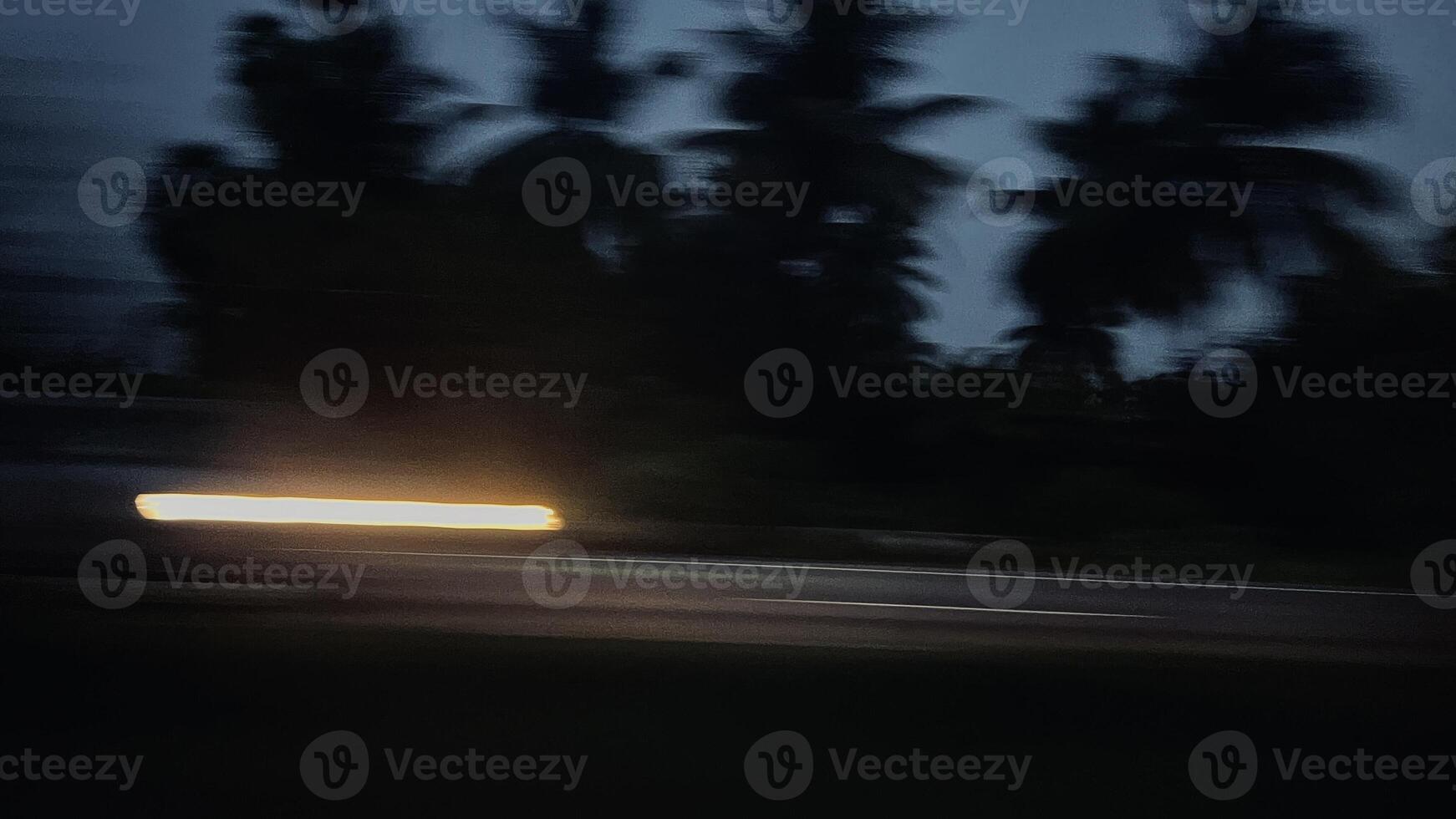 Motion picture of Speed of the light during fast movement photo