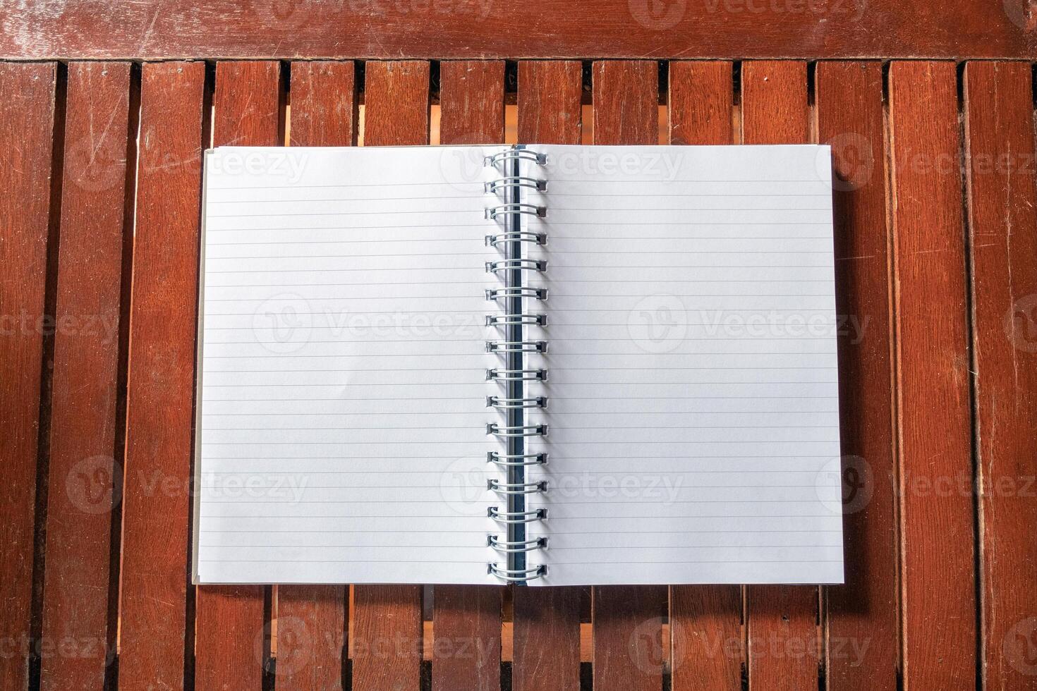 Open empty white notebook with line photo