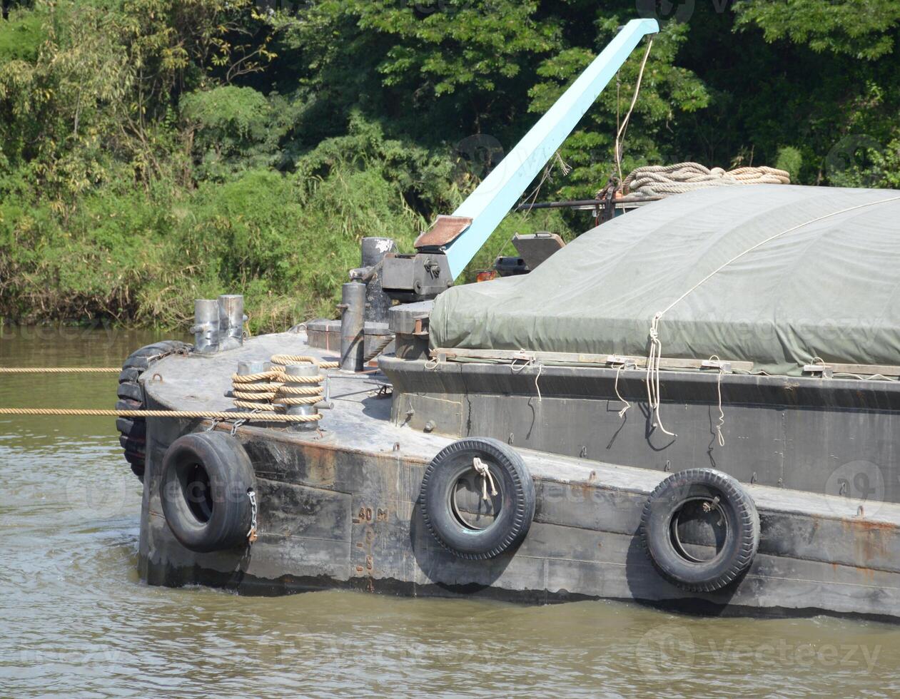 boat at the water photo