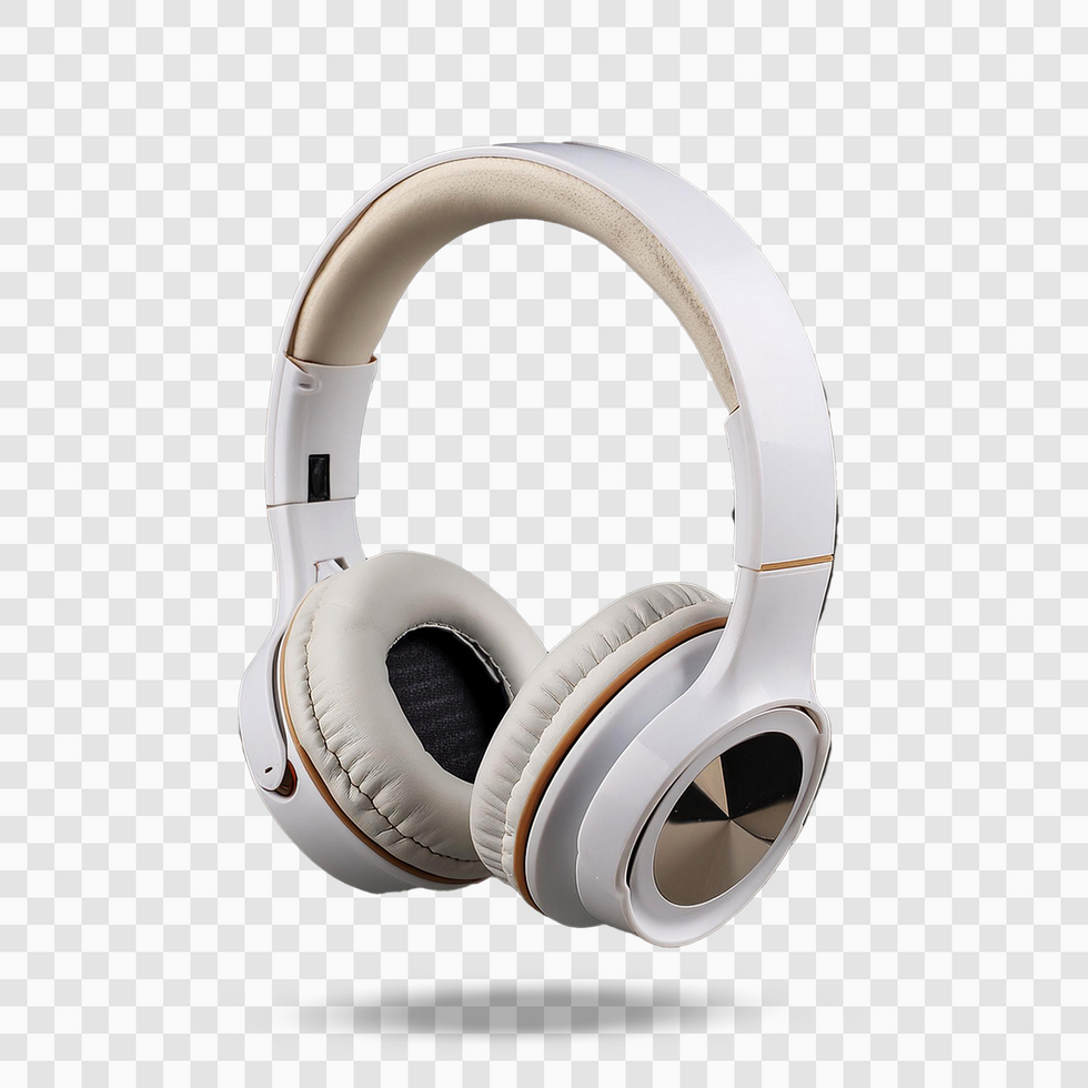 White golden silver headphone on isolated background psd