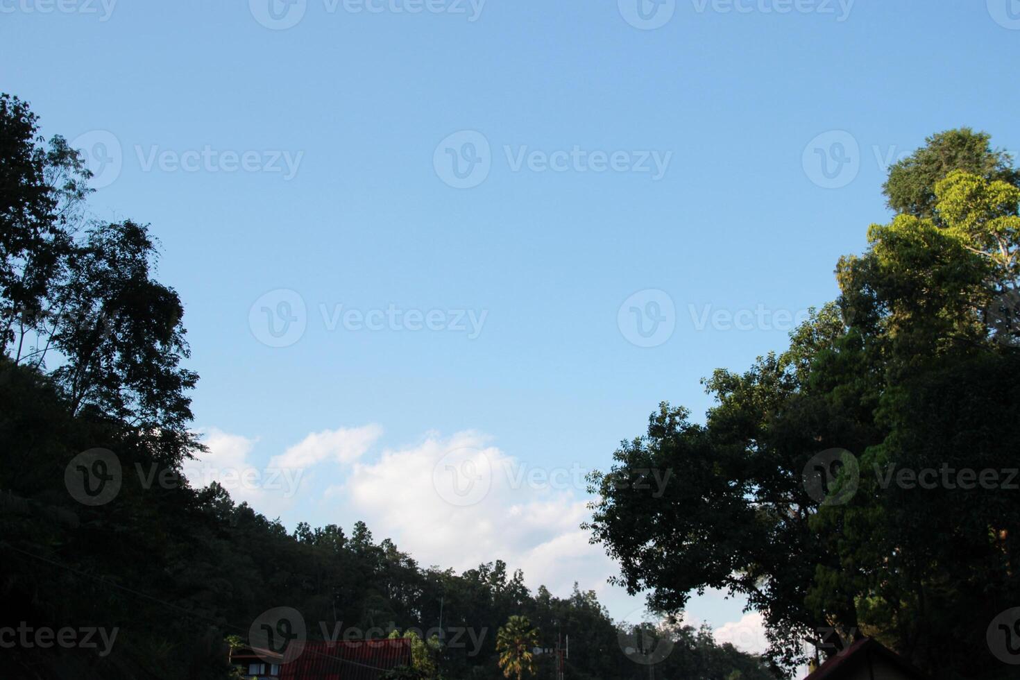reflection light sun ray from beside white clouds in cloudy daytime with dusk sunrise sunset twilight time sky with city high view photo
