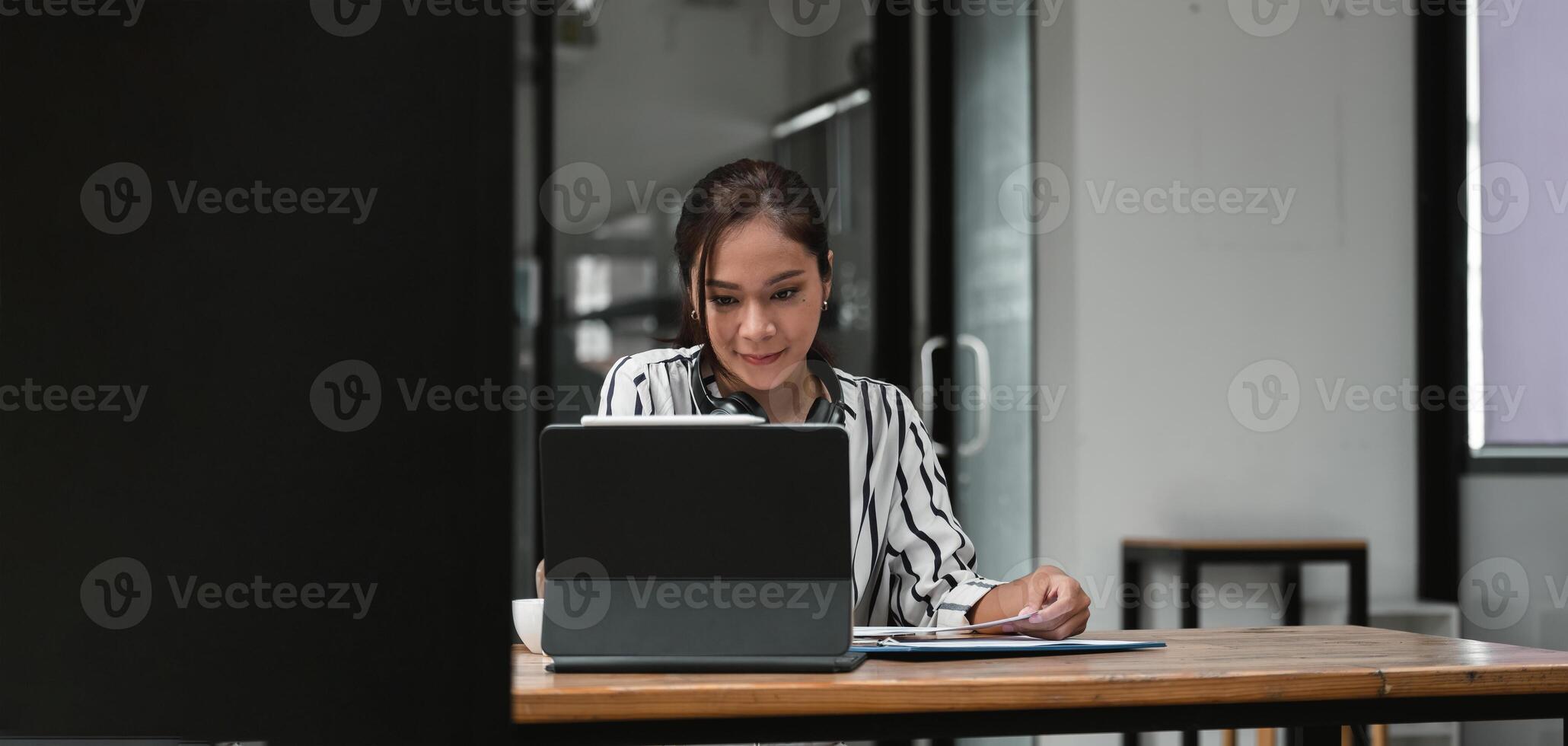 Young asian teacher giving online lessons conference calling on digital tablet talk by webcam learn teach in online chat, distance webinar online teaching concept photo