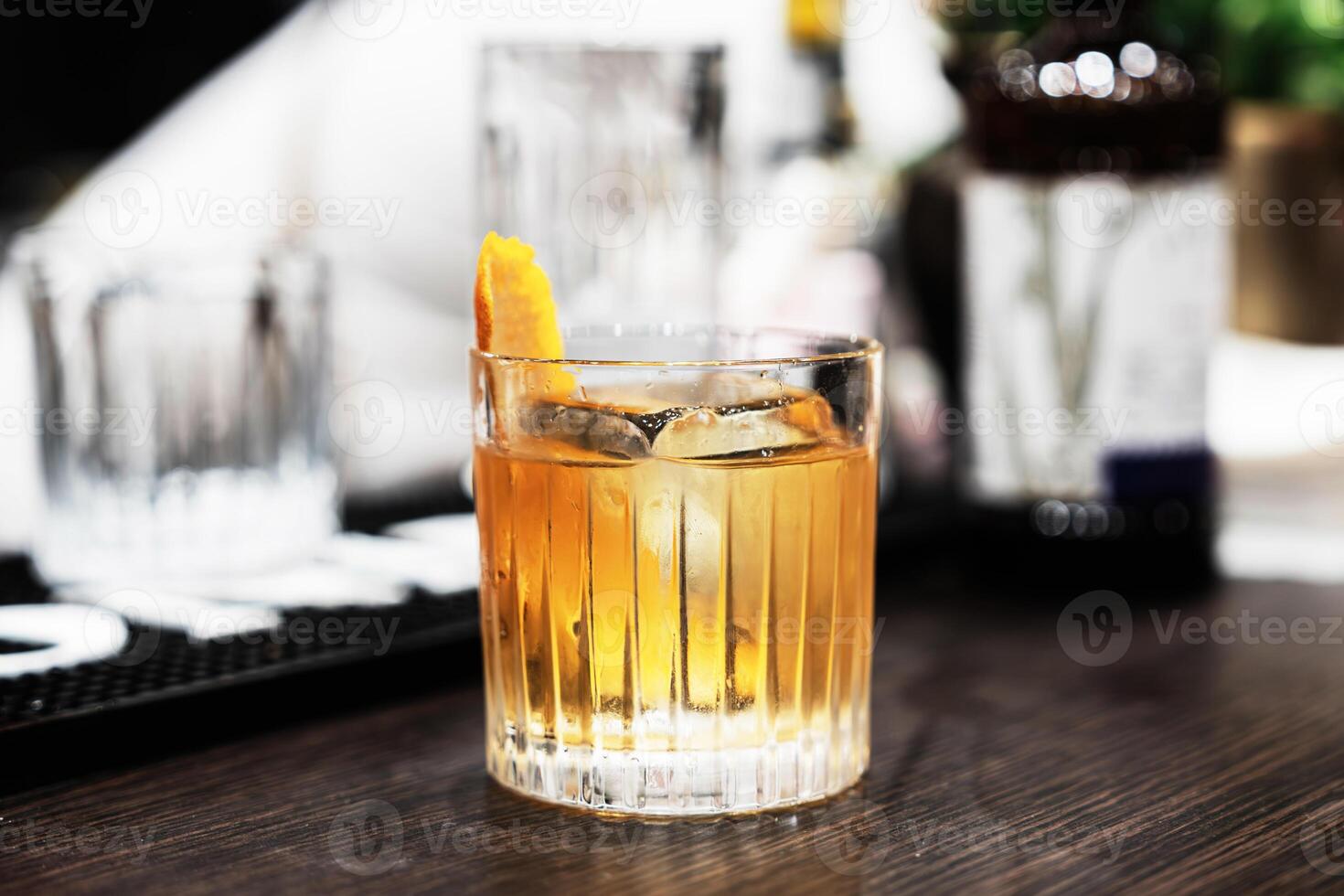 Preparation of a delicious cocktail based on juice and fruit. photo