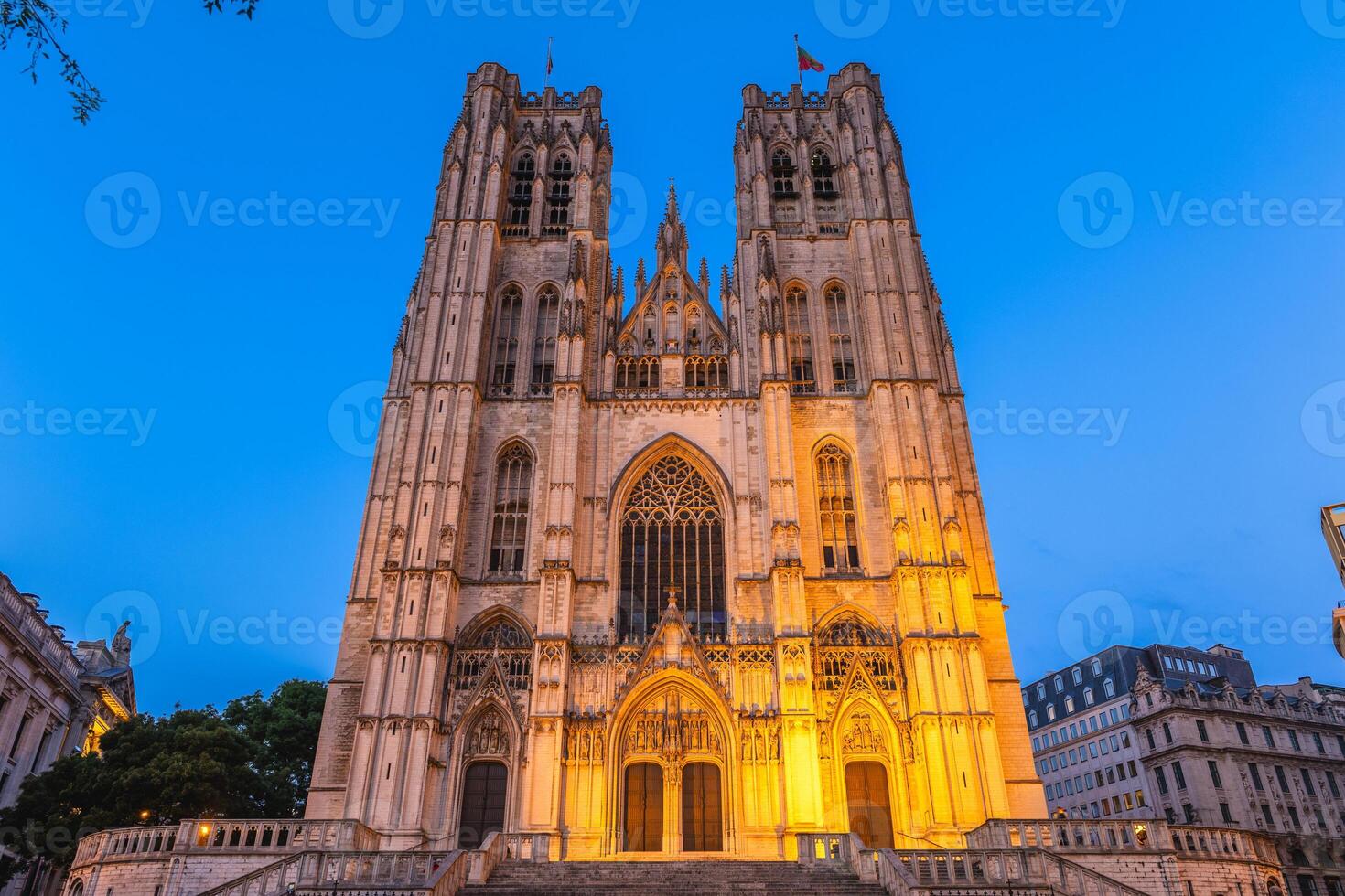 Night View of Cathedral of St Michael and St Gudula located in Brussels, Belgium photo