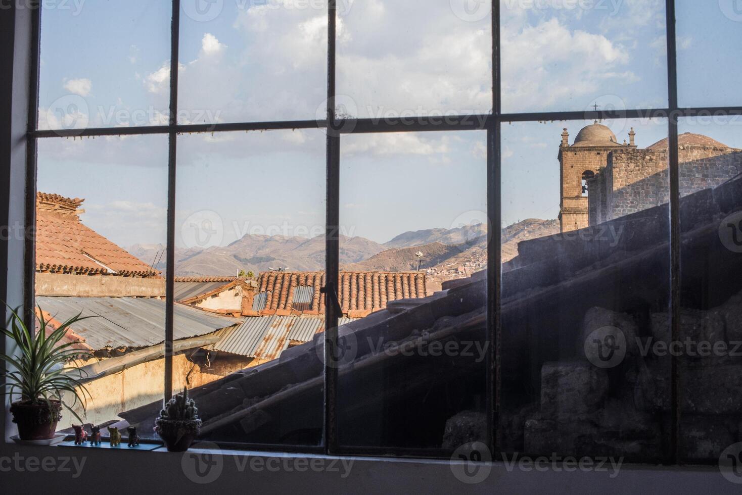 2023 8 23 Peru window 11 photo
