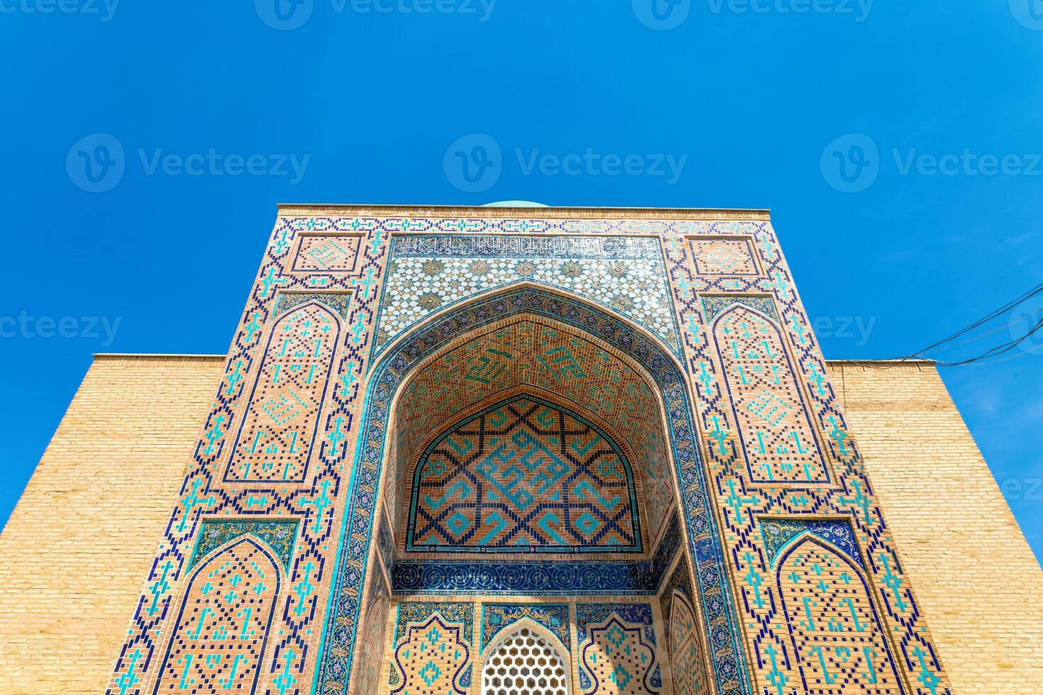 Beautiful oriental views of the tomb of the wives of the commander Amir Temur - Shakhi Zinda photo