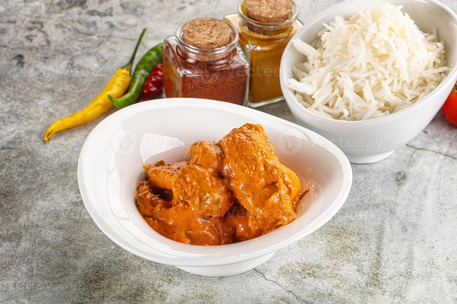 Indian cuisine - chicken butter masala photo