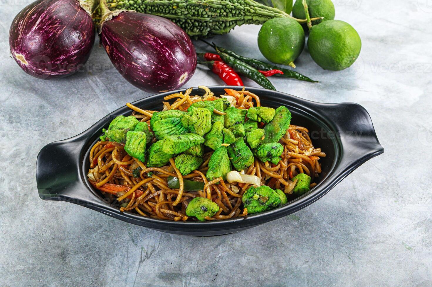 Stir fried noodles with chicken photo