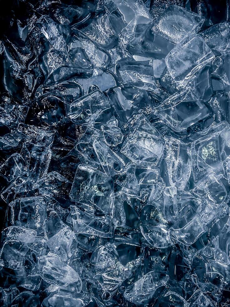 icecubes background,icecubes texture,icecubes wallpaper,ice helps to feel refreshed and cool water from the icecubes helps the water refresh your life and feel good.ice drinks for refreshment business photo