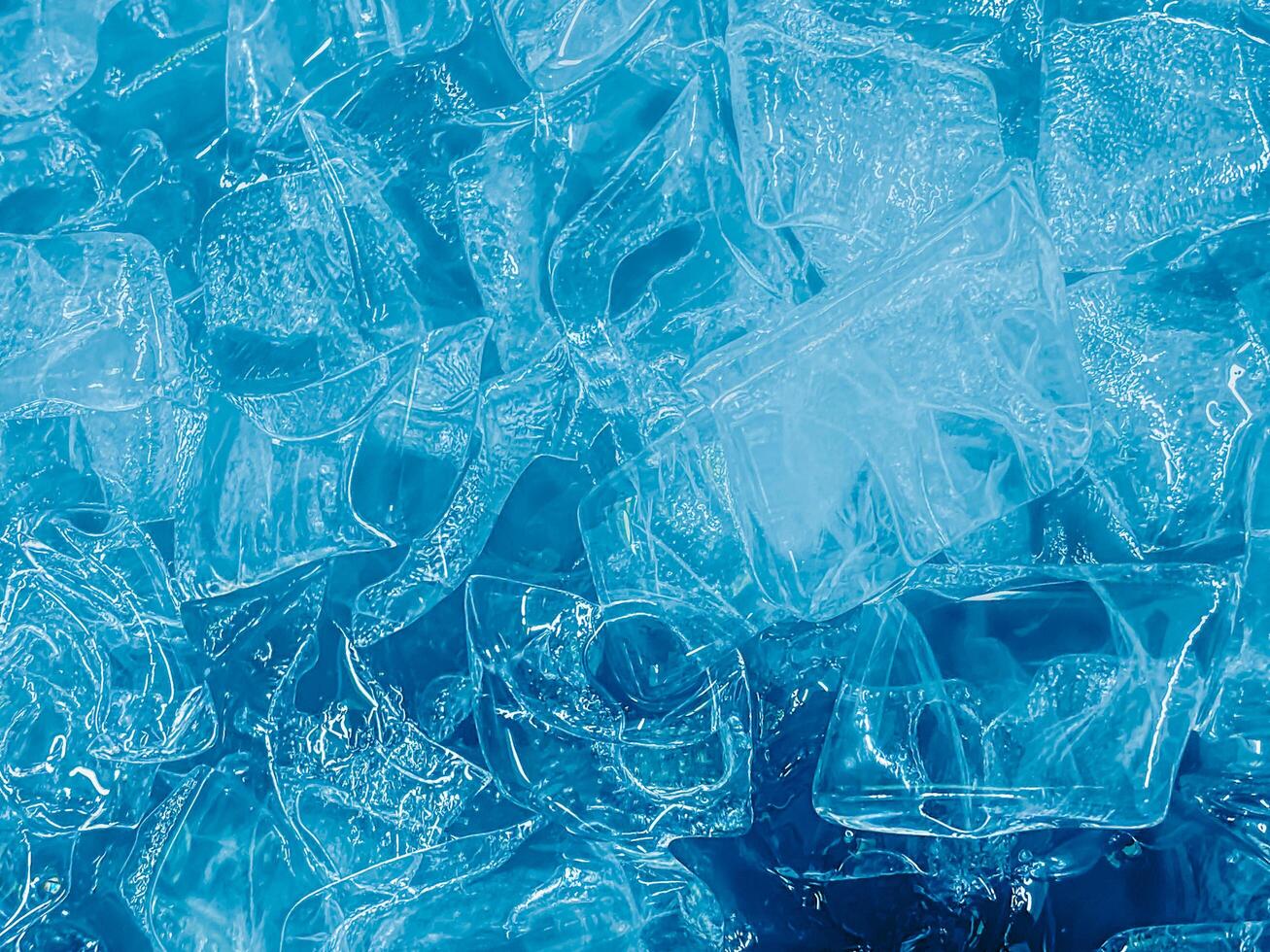 icecubes background,icecubes texture,icecubes wallpaper,ice helps to feel refreshed and cool water from the icecubes helps the water refresh your life and feel good.ice drinks for refreshment business photo