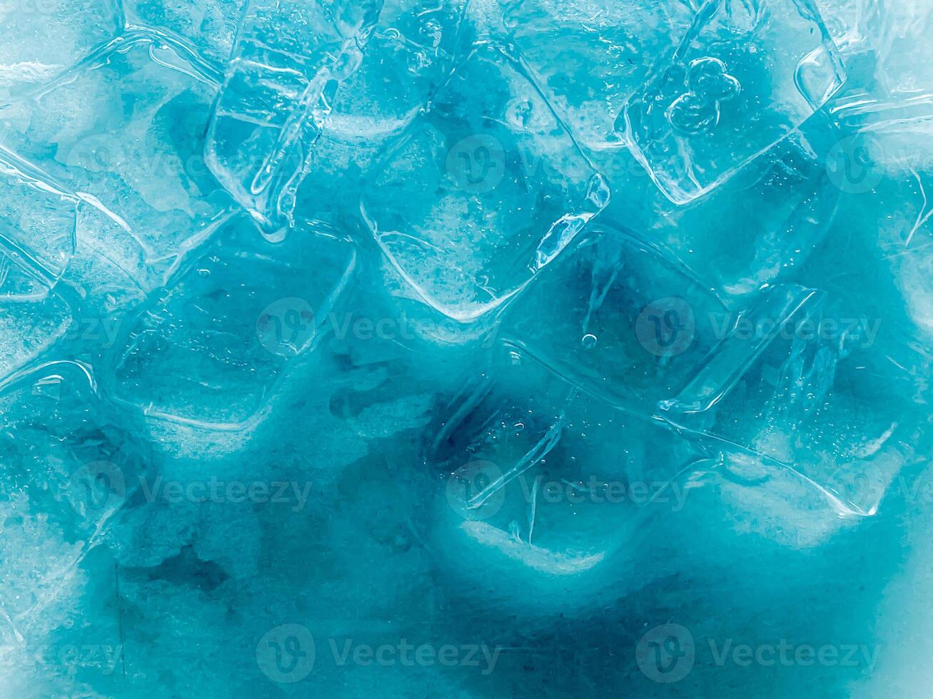 icecubes background,icecubes texture,icecubes wallpaper,ice helps to feel refreshed and cool water from the icecubes helps the water refresh your life and feel good.ice drinks for refreshment business photo
