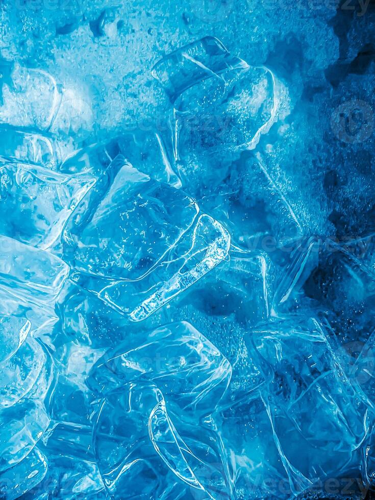 icecubes background,icecubes texture,icecubes wallpaper,ice helps to feel refreshed and cool water from the icecubes helps the water refresh your life and feel good.ice drinks for refreshment business photo