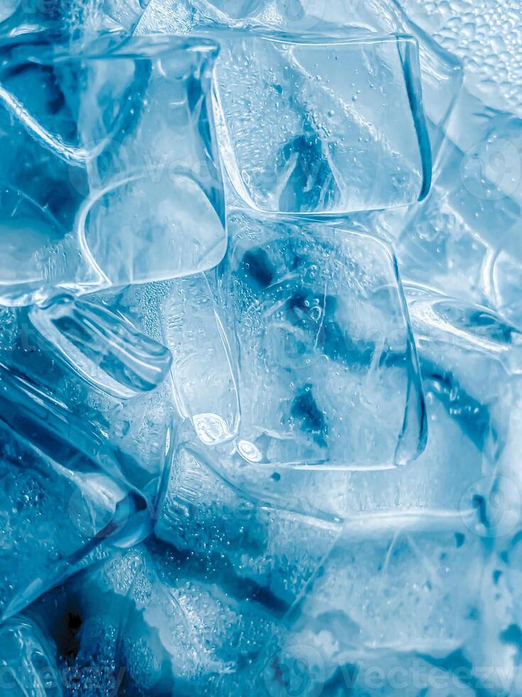 icecubes background,icecubes texture,icecubes wallpaper,ice helps to feel refreshed and cool water from the icecubes helps the water refresh your life and feel good.ice drinks for refreshment business photo
