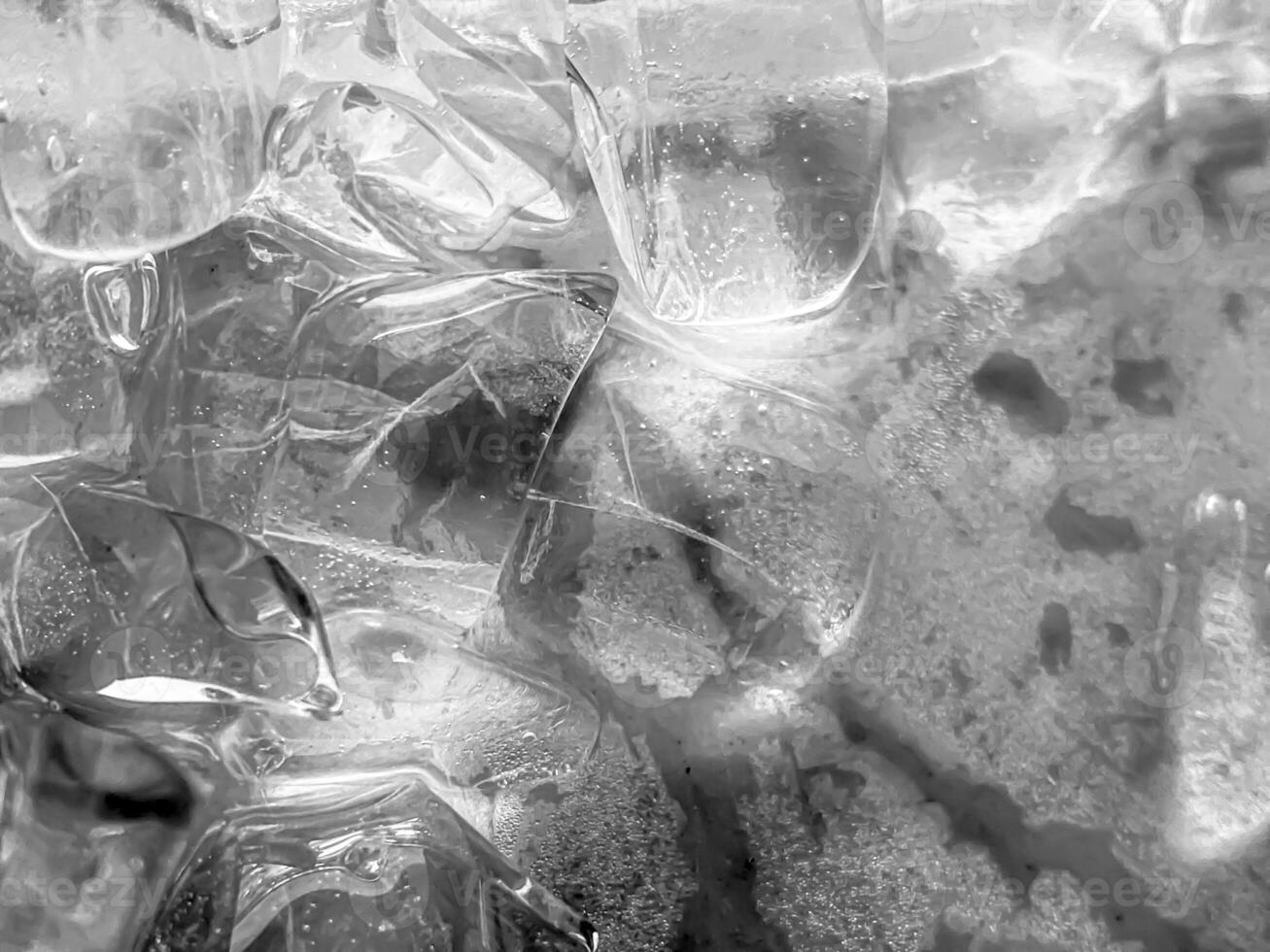 icecubes background,icecubes texture,icecubes wallpaper,ice helps to feel refreshed and cool water from the icecubes helps the water refresh your life and feel good.ice drinks for refreshment business photo
