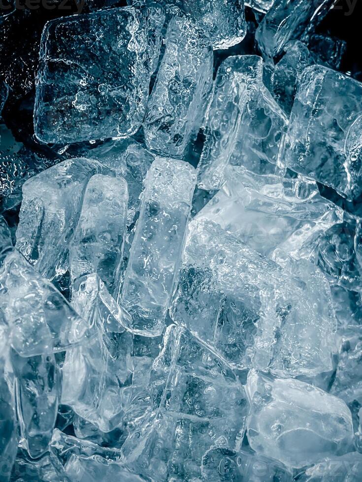 icecubes background,icecubes texture,icecubes wallpaper,ice helps to feel refreshed and cool water from the icecubes helps the water refresh your life and feel good.ice drinks for refreshment business photo