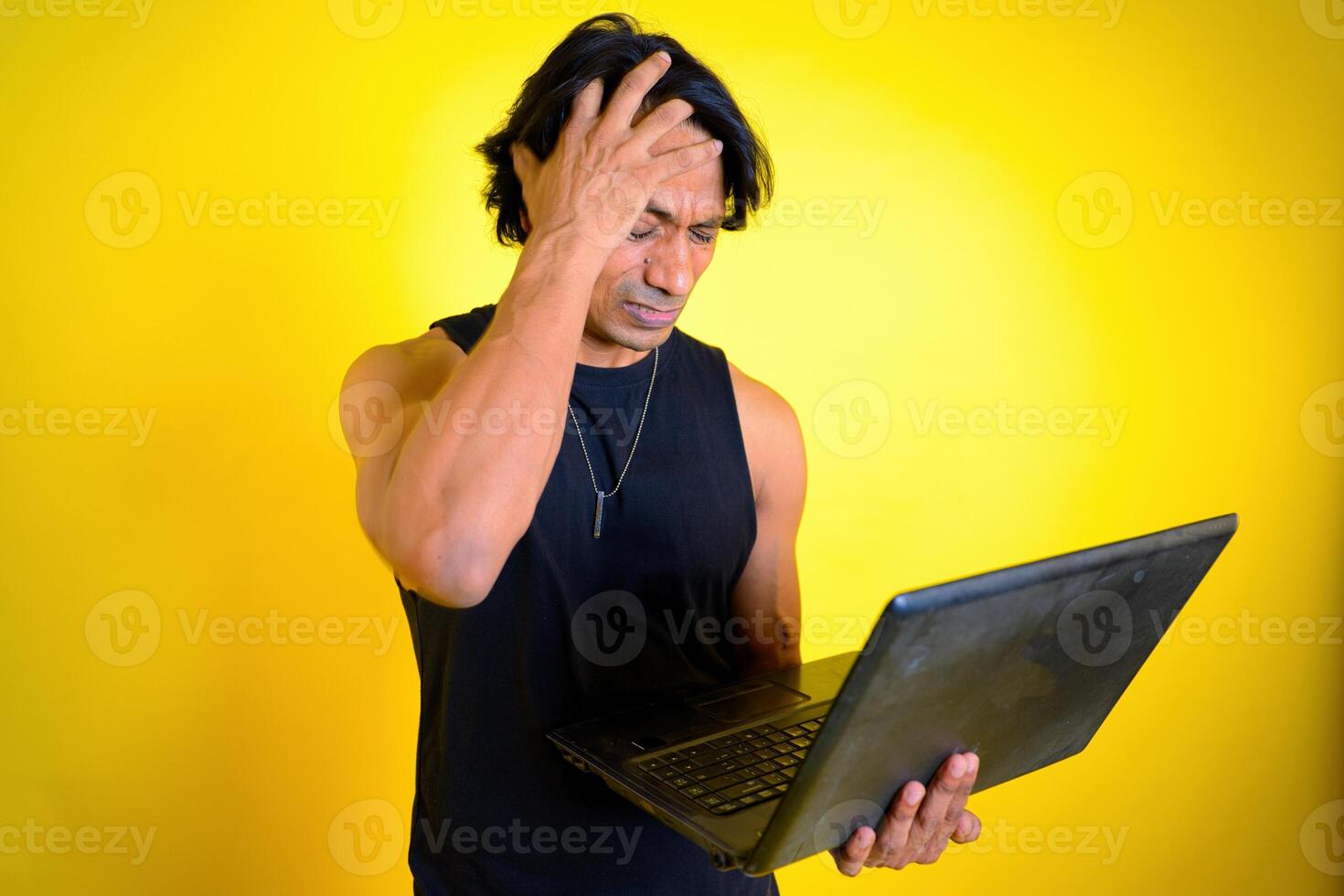Man lose stock shares hand on head photo