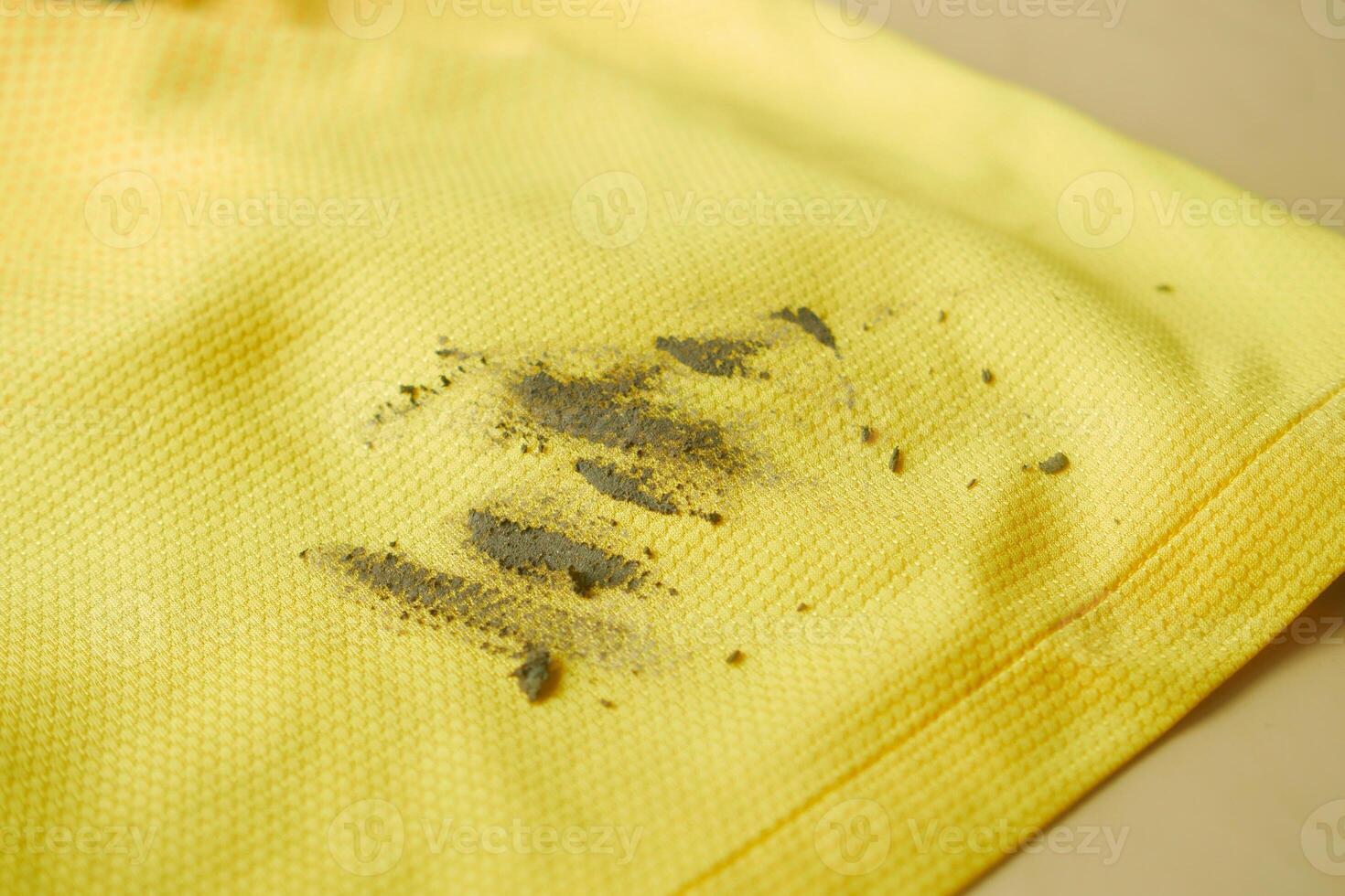 yellow dirty shirt, making stain photo