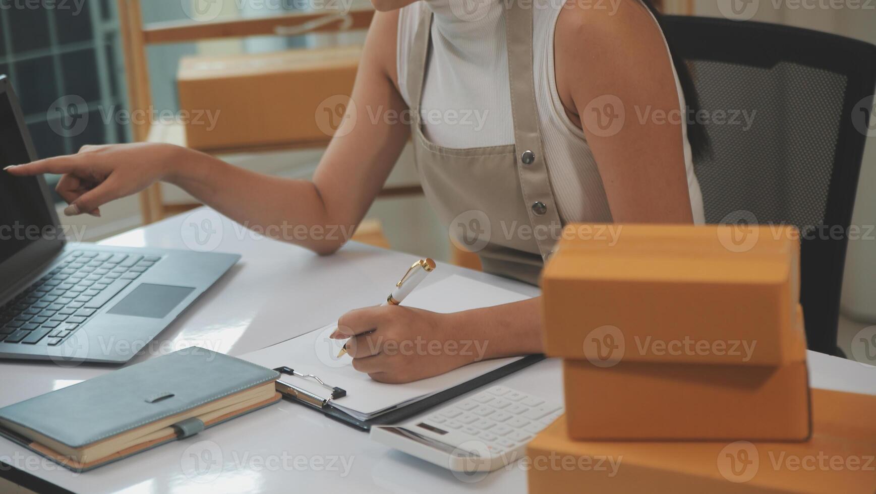 Portrait of young business asian woman online working in office desk use computer copyspace. Success business people employee, freelance SME online marketing work at home, coworking space concept photo