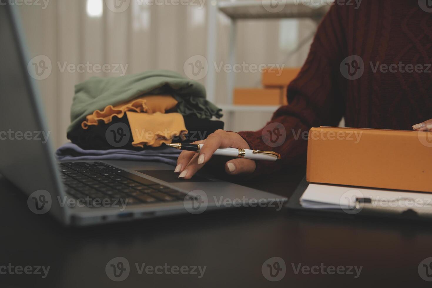 Portrait of young business asian woman online working in office desk use computer copyspace. Success business people employee, freelance SME online marketing work at home, coworking space concept photo