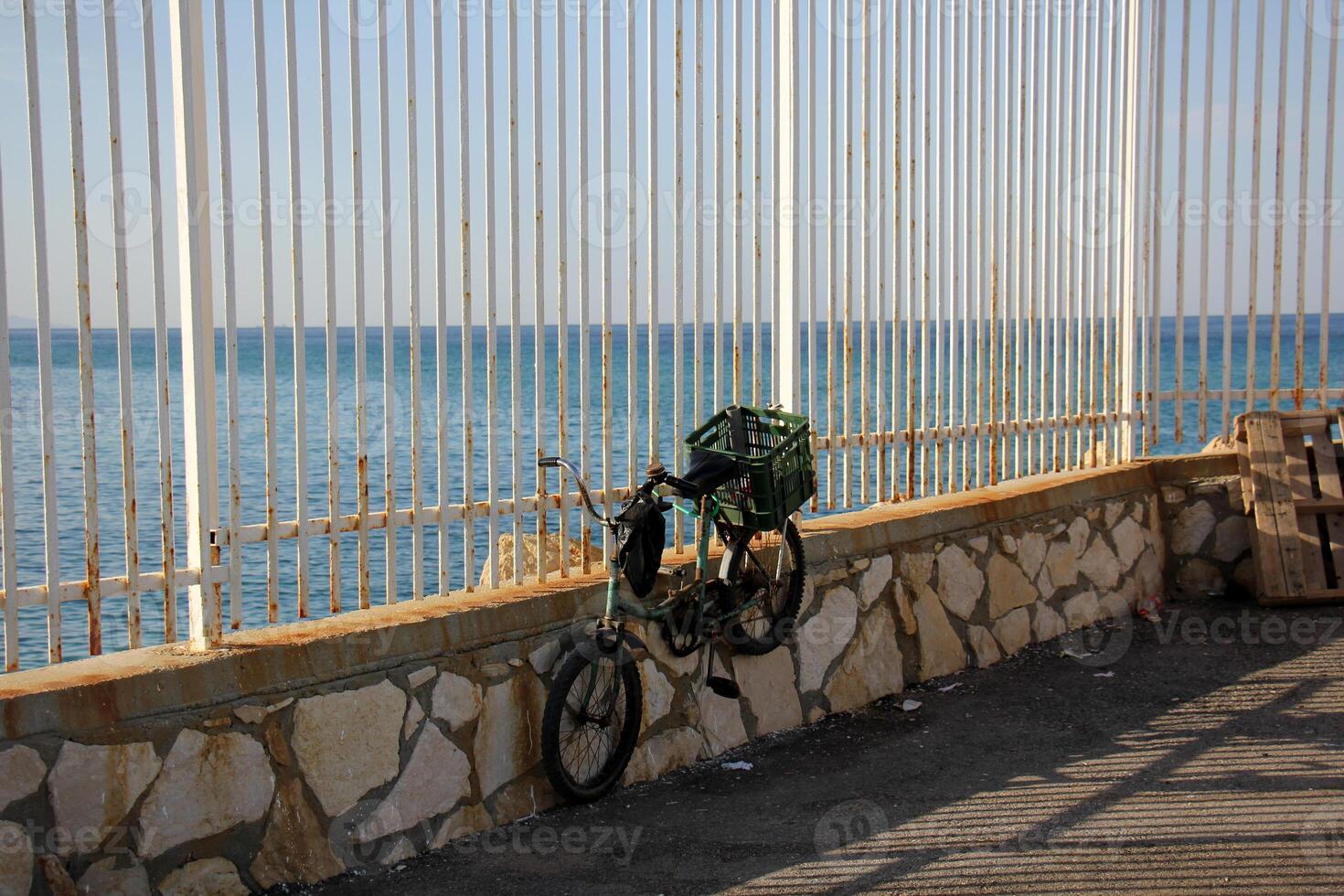 A bicycle is a two-wheeled vehicle without a motor. photo