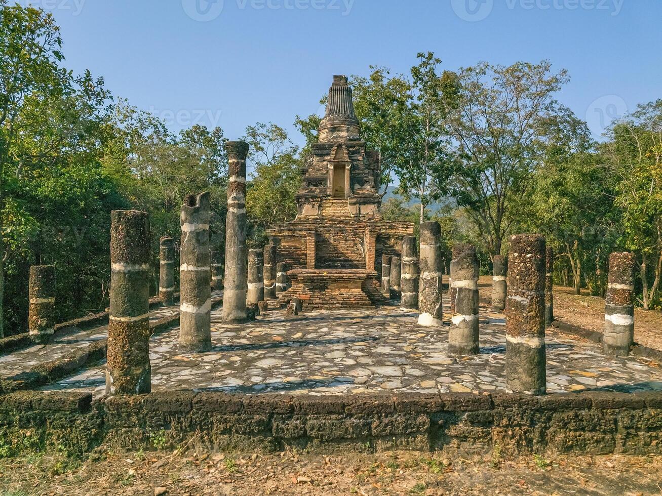 Wat Phra Bat Noi temple in Sukhothai, Thailand photo