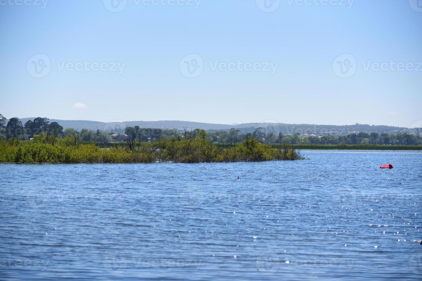 The river bank of Lake Wendouree, the man-made recreational lake Located in central Ballarat is Victoria's third largest city, Australia. photo