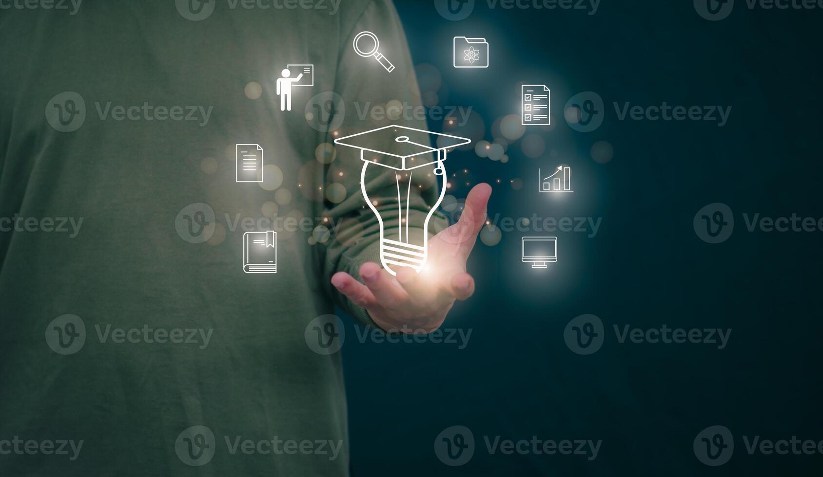 Individuals use creative ideas after being inspired by searching for information on the internet, ideas, management, and digital transformation. internet of things, big data, big data, data search photo
