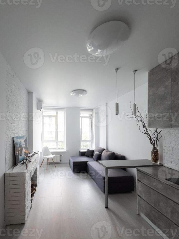 vivo habitación con un hermosa interior foto
