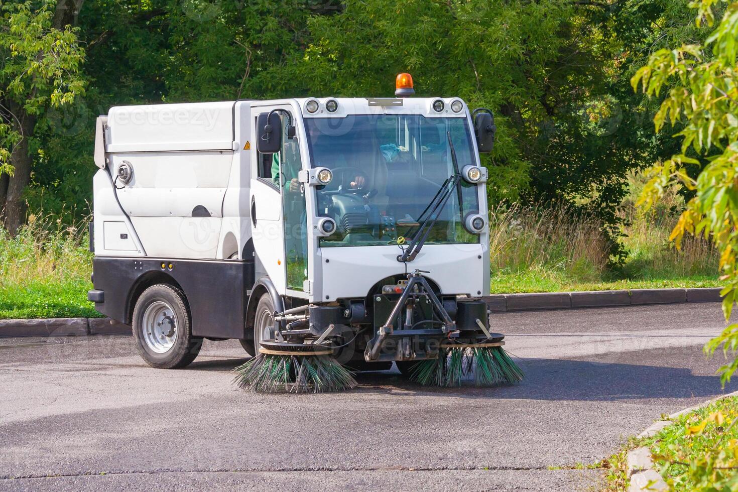 street cleaning machine photo