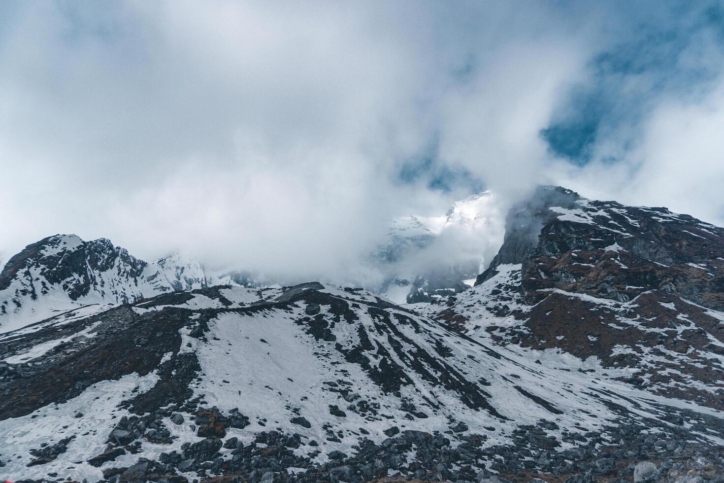 landscape with sky, mount everest country, snow covered mountain peaks, Mountain in nepal,Annapurna Base Camp photo