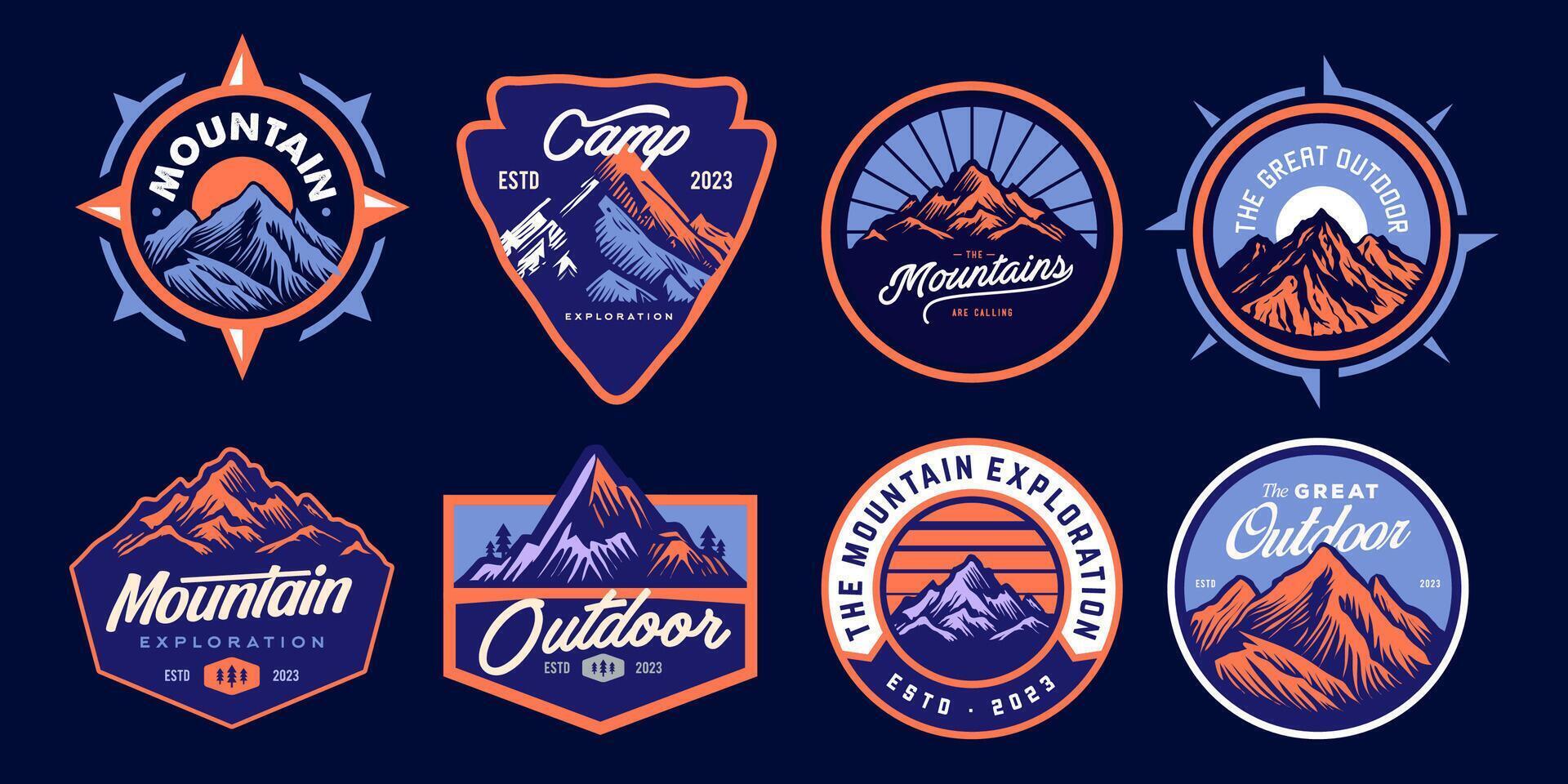 montaña aventuras hipster logotipos conjunto de Clásico al aire libre montañas verano acampar insignias o parches emblema diseños genial para camisas, sellos, pegatinas logos y etiquetas. vector