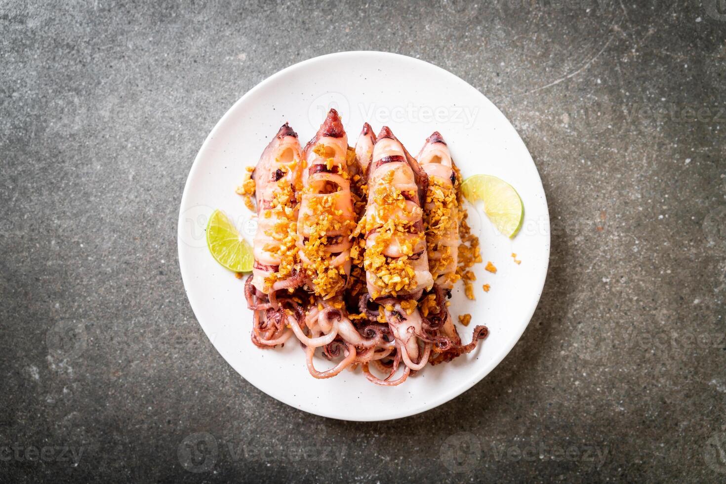 fried squid with garlic photo