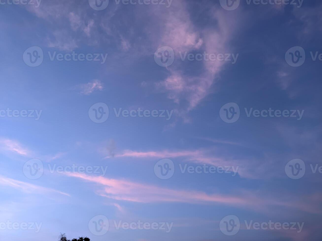 A view of sky photo