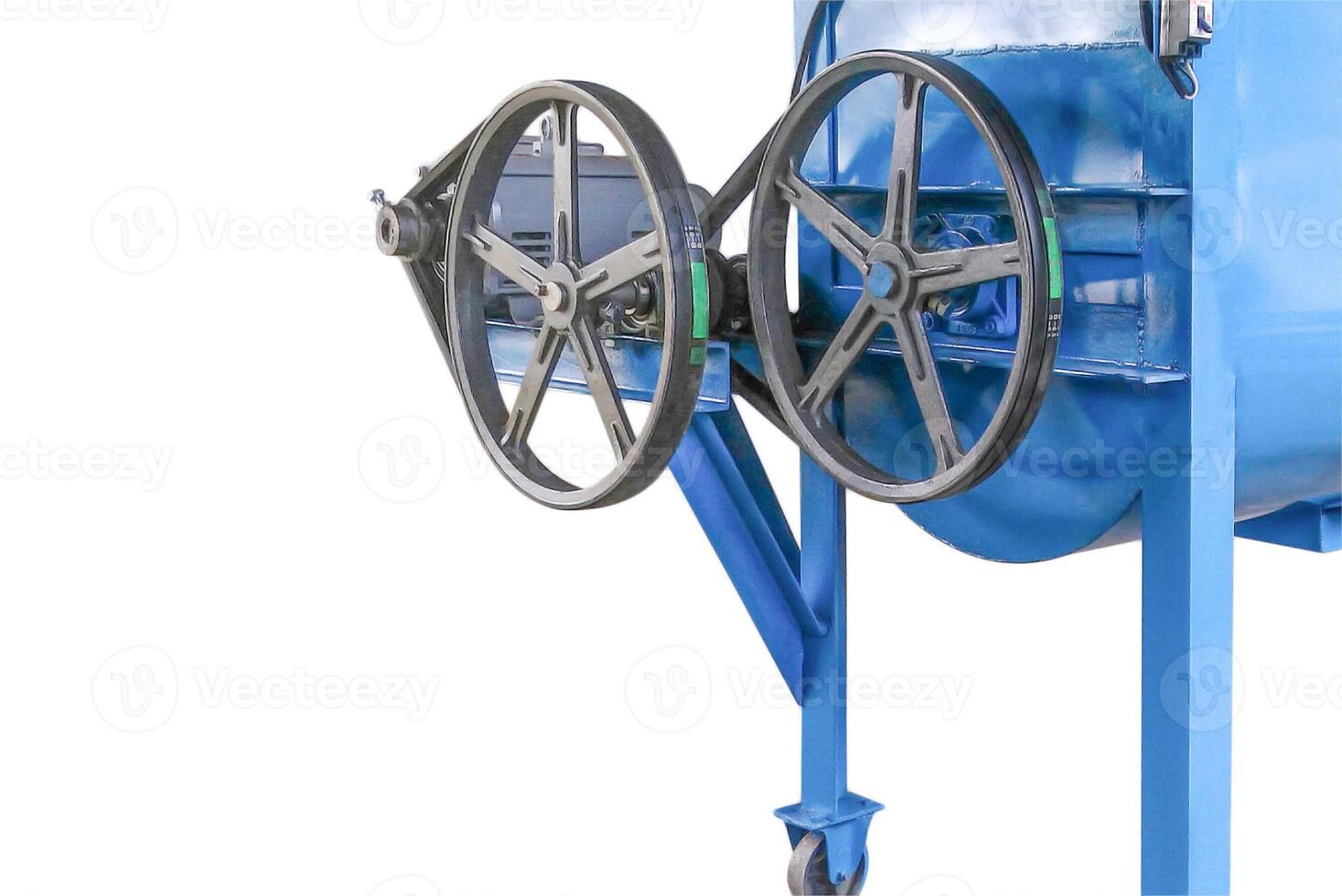 Pulley groove B installed with a biological fertilizer mixer. photo