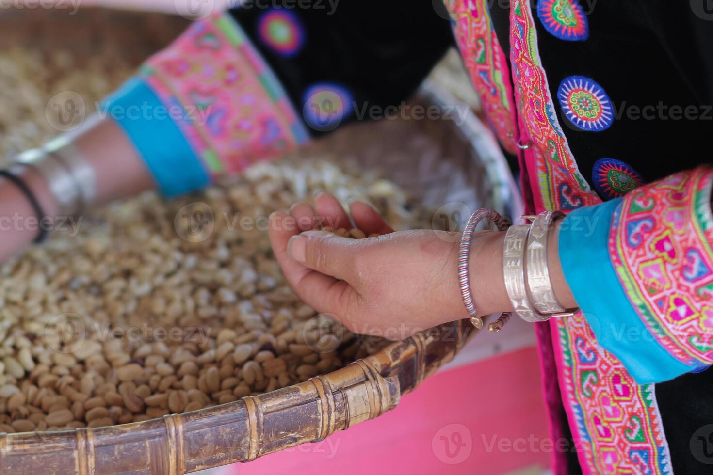 Farmers separate out imperfect coffee beans after drying them sun reduce humidity so that only perfect coffee beans remain and take them roasting process export coffee beans that meet export standards photo