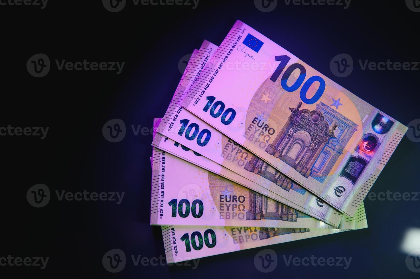 100 currency money hundred euro bills photo