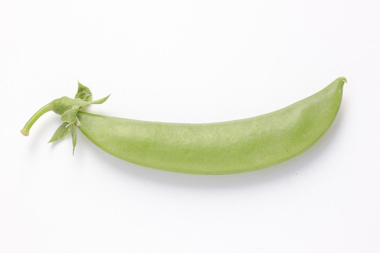 Pea on white background photo